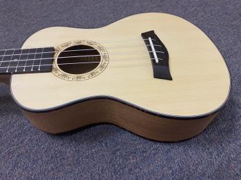 A&K 26-22 26" Tenor Ukulele with Bag