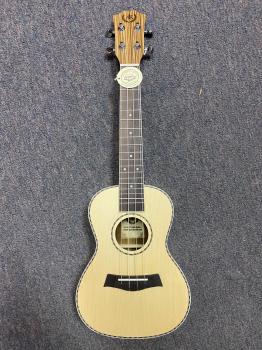 A&K 23-24 23" Concert Ukulele with Bag