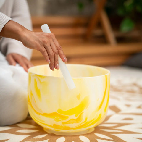Meinl Sonic Energy MCSB10E 10" Marble Crystal Singing Bowl E4, Yellow, 432 Hz, Solarplexus Chakra